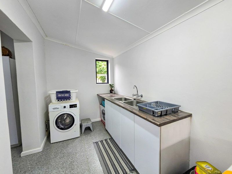 Newly renovated and ideal for first time buyers. - Photo 10