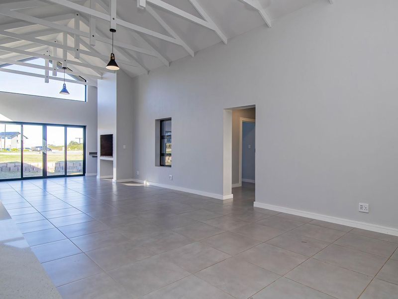 Brand new home ready for occupation - Photo 10