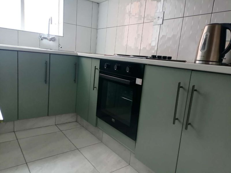 2 Bedrooms apartment for sale in Springs - Photo 5