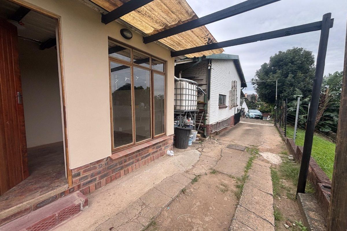 1 Bedroom Apartment to Rent in Hatton Estates - Photo 3