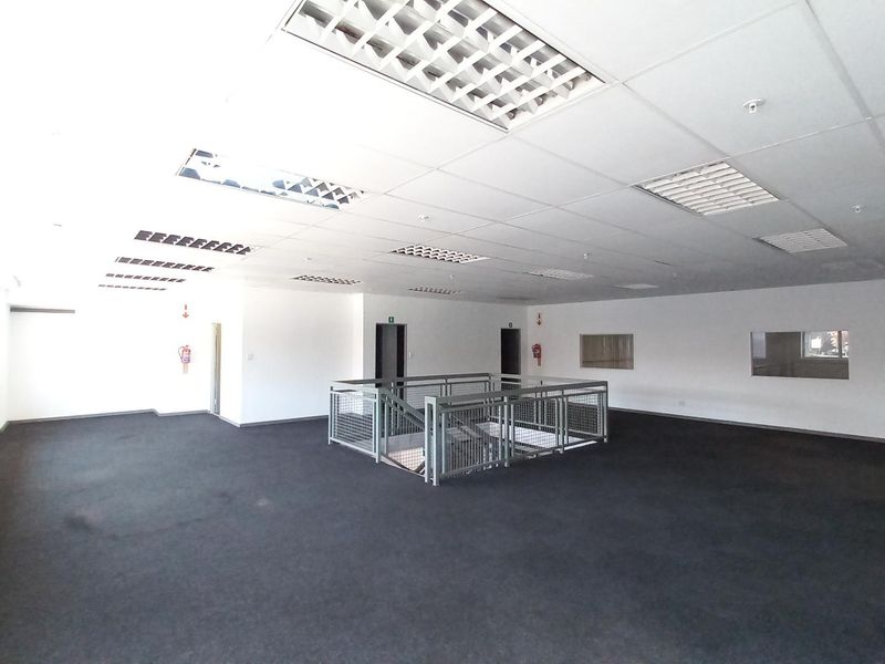 1,008m2 Industrial Warehouse To Let in Isando Business Park | Isando - Photo 3