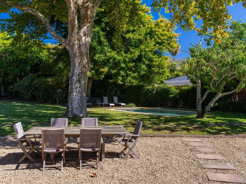 Vista Verde – a warmly inviting family home! - Photo 6