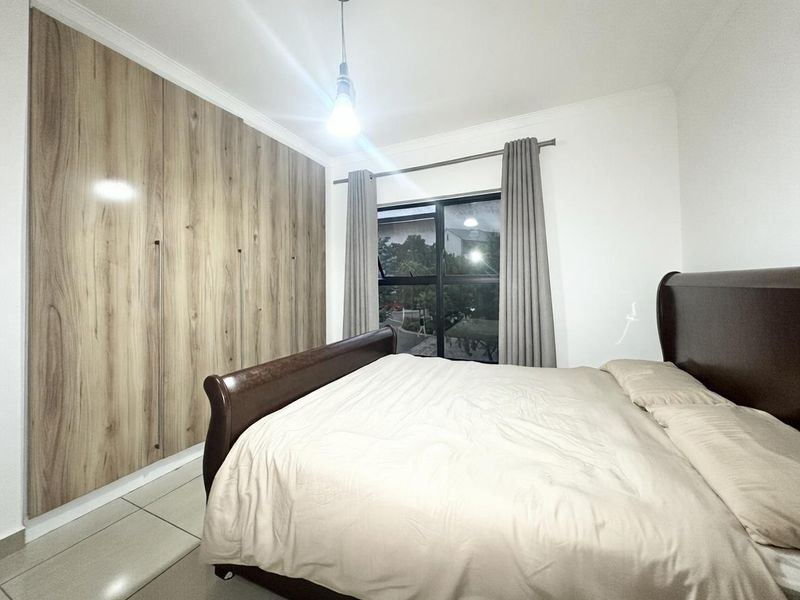 Very Well Priced 2 Bedroom On The Greenbelt For Sale In The Reid!!! - Photo 6