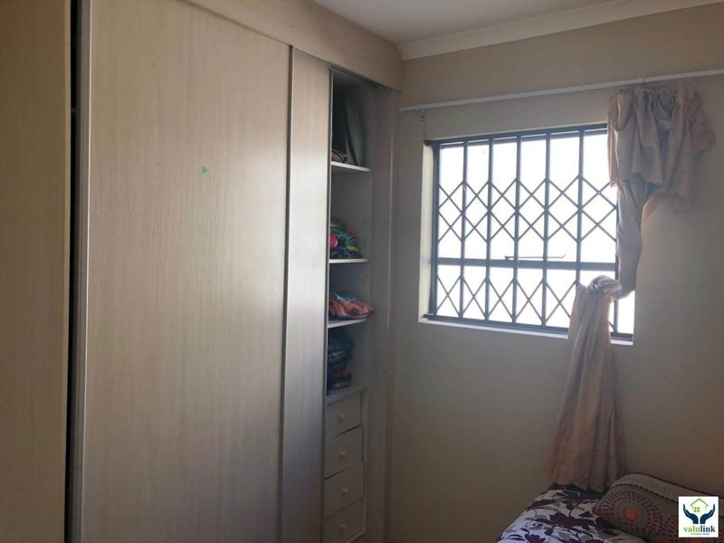 Riverside View - R 900000!! - Photo 8