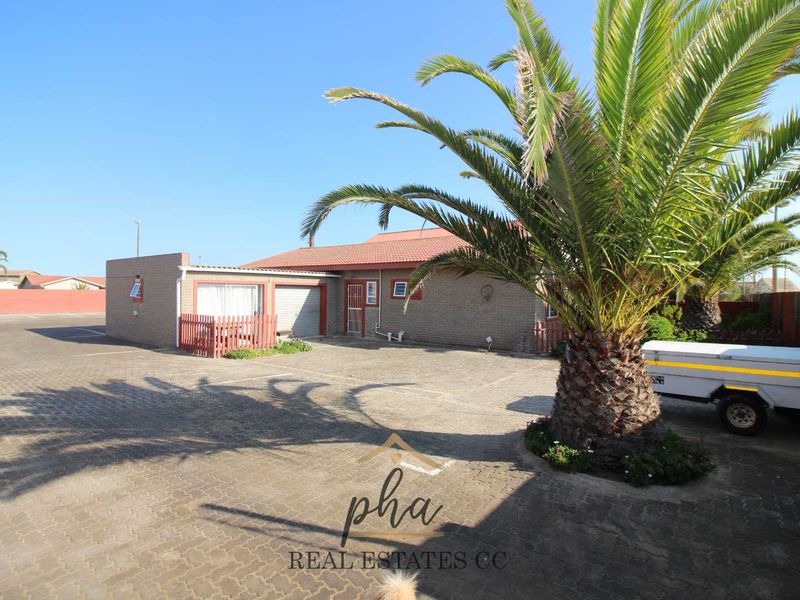 Guesthouse for sale - Swakopmund (Extension 9) - Photo 2