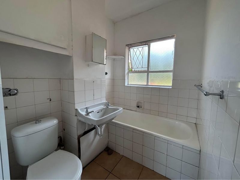 For Rent | Montclair | 2 bedroom Apartment - Photo 10