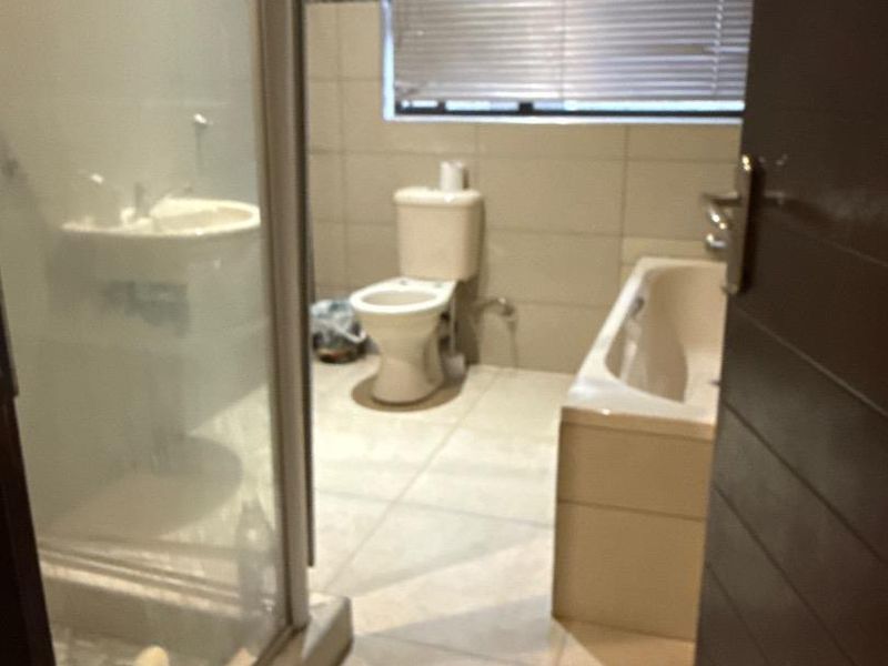 FOR SALE - 5 BEDROOM HOUSE - AUASBLICK - Photo 7