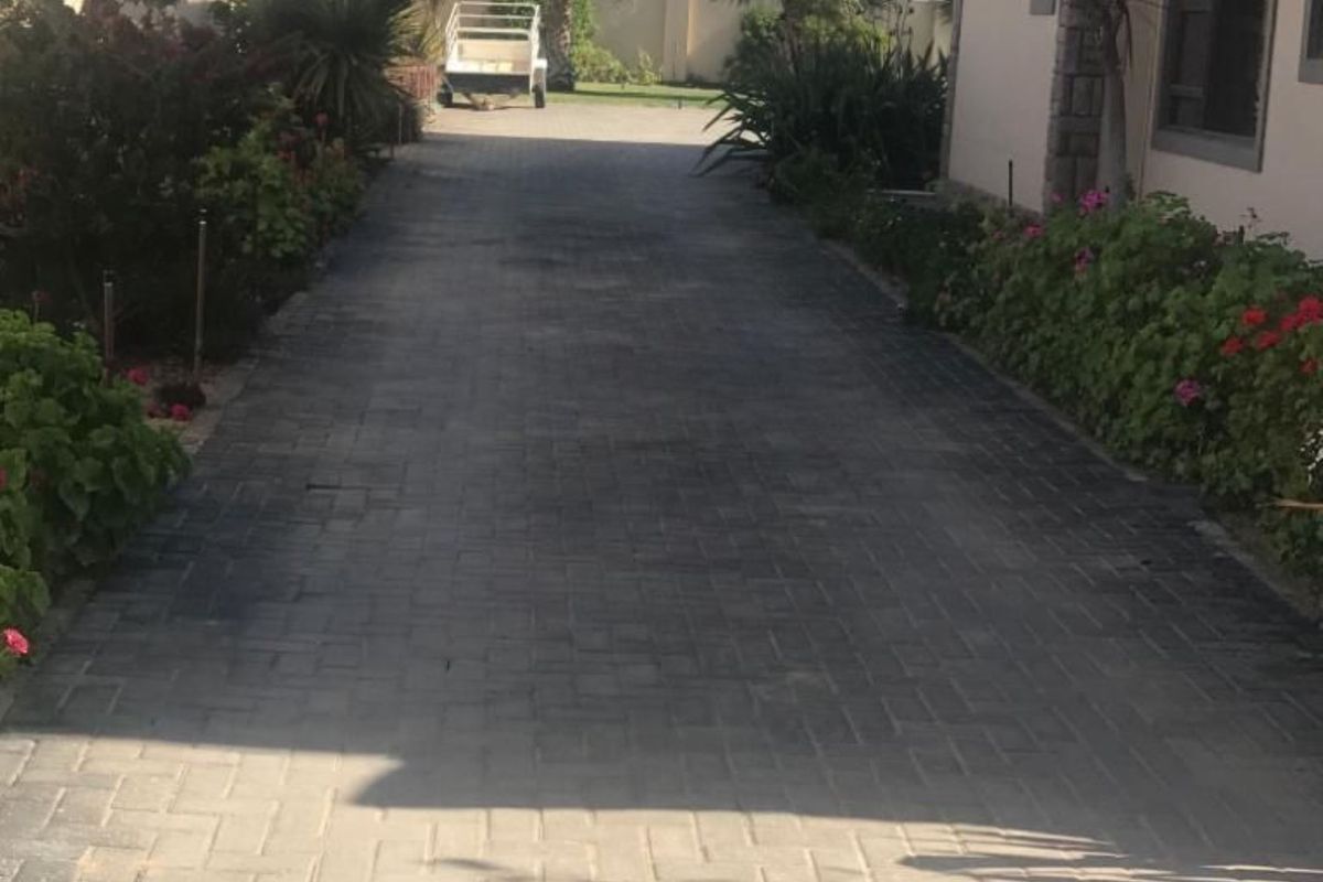 FOR SALE- 4 BEDROOM HOUSE IN VOGELSTRAND, SWAKOPMUND, NAMIBIA - Photo 3