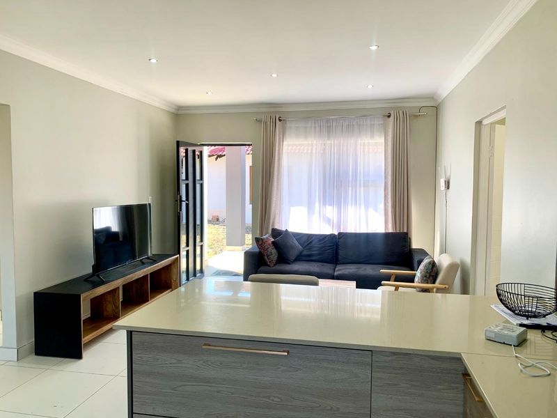 MODERN BEAUTIFUL FAMILY HOUSE IN SELOSESHA - Photo 3