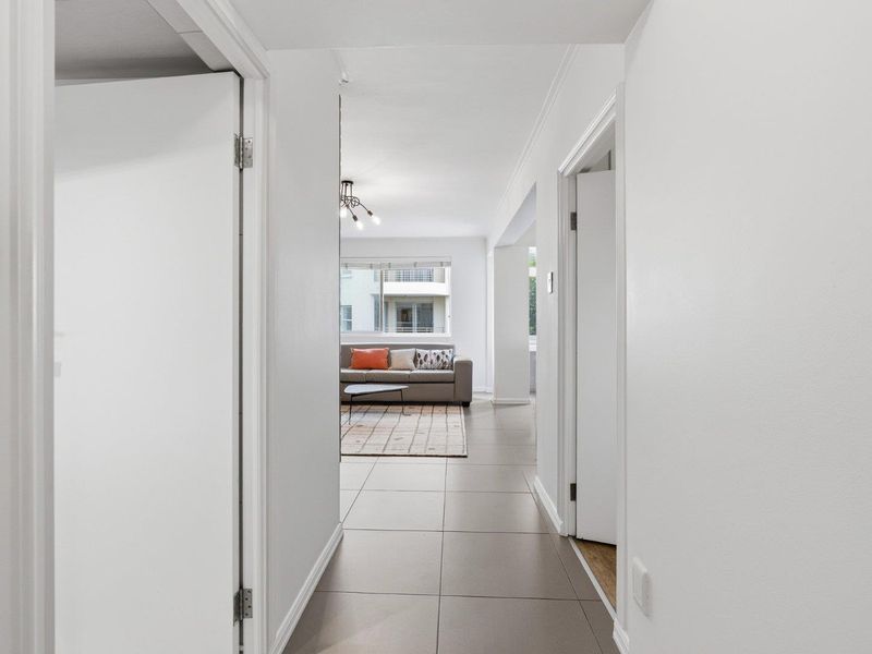 Prime location on Beach Road in Mouille Point - Photo 5