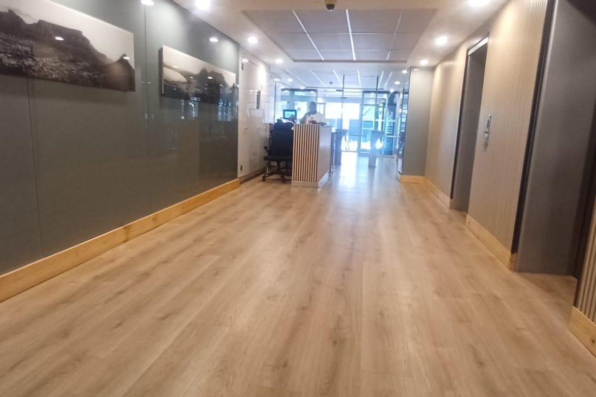 PRIME CBD OFFICE TO LET - Photo 2