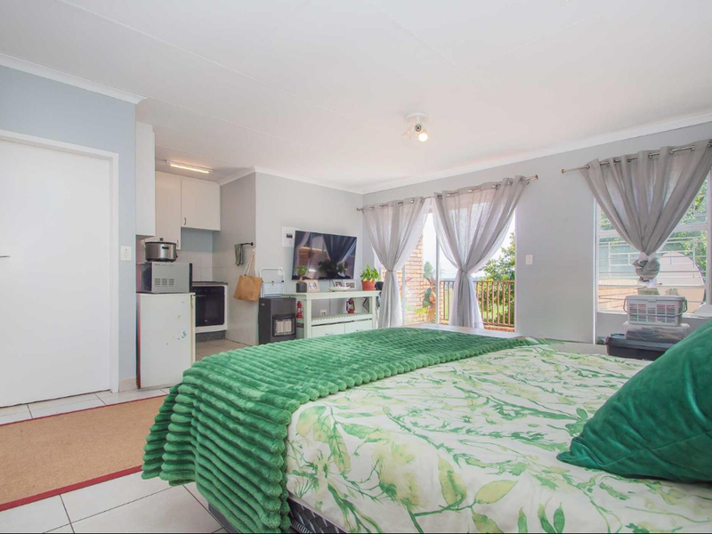 Charming Studio Apartment – Ideal for Easy, Convenient Living! - Photo 6