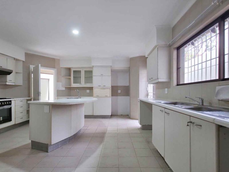 EXCEPTIONAL SANDTON LIVING – NEWLY UPGRADED SIMPLEX CLUSTER WITH GARDEN - Photo 8