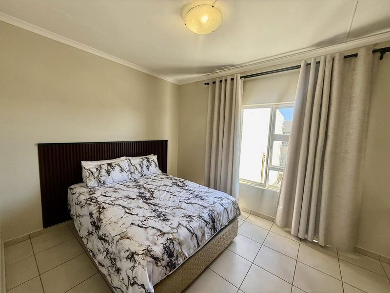 2 Bedroom Townhouse TO LET in Kleine Kuppe - Photo 9