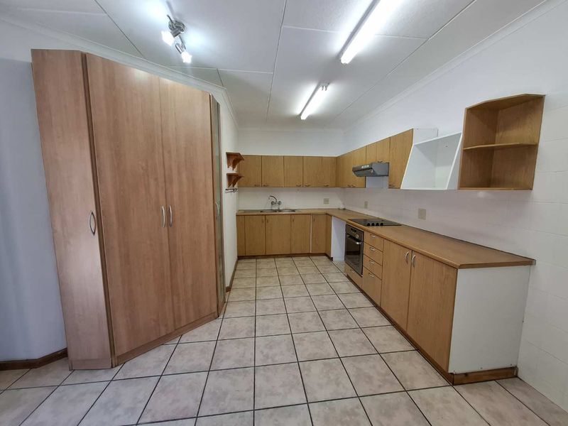 Charming Duet in Central Avis - Photo 10