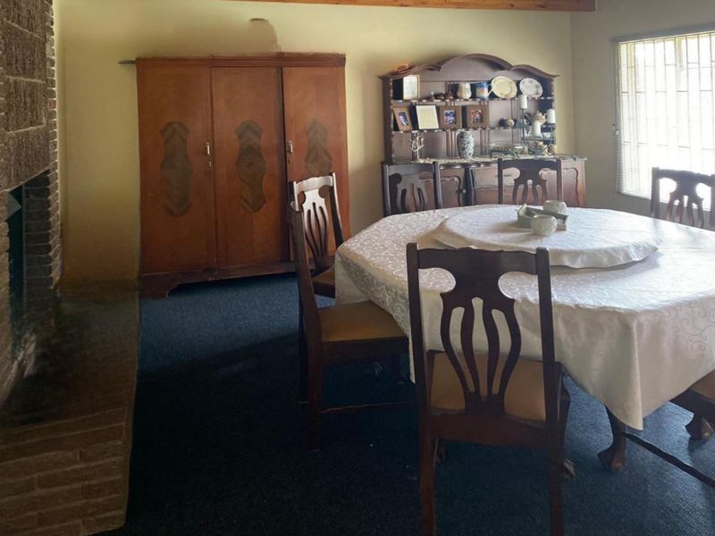 **Captivating Four-Bedroom Home in Ladybrand: Your Dream Lifestyle Awaits!** - Photo 4