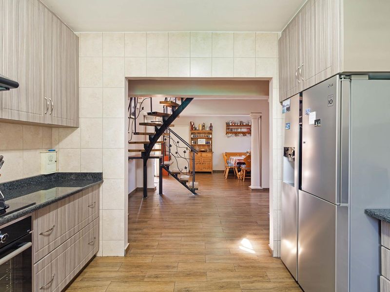 A Taste of the Tropics - Photo 5