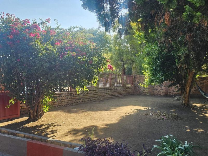 Stunning house for sale in Elandsrand - Photo 2