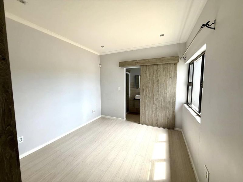 4 Bedroom House For Sale in Finkenstein Village - Photo 8