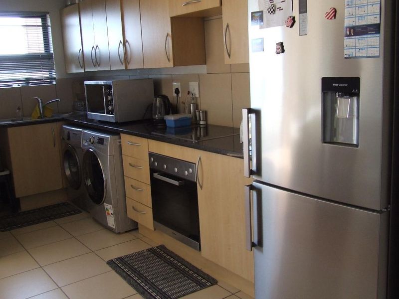 2 Bedroom 2 Bathroom modern 1st floor Apartment for sale in beautiful Golf Estate - Photo 5