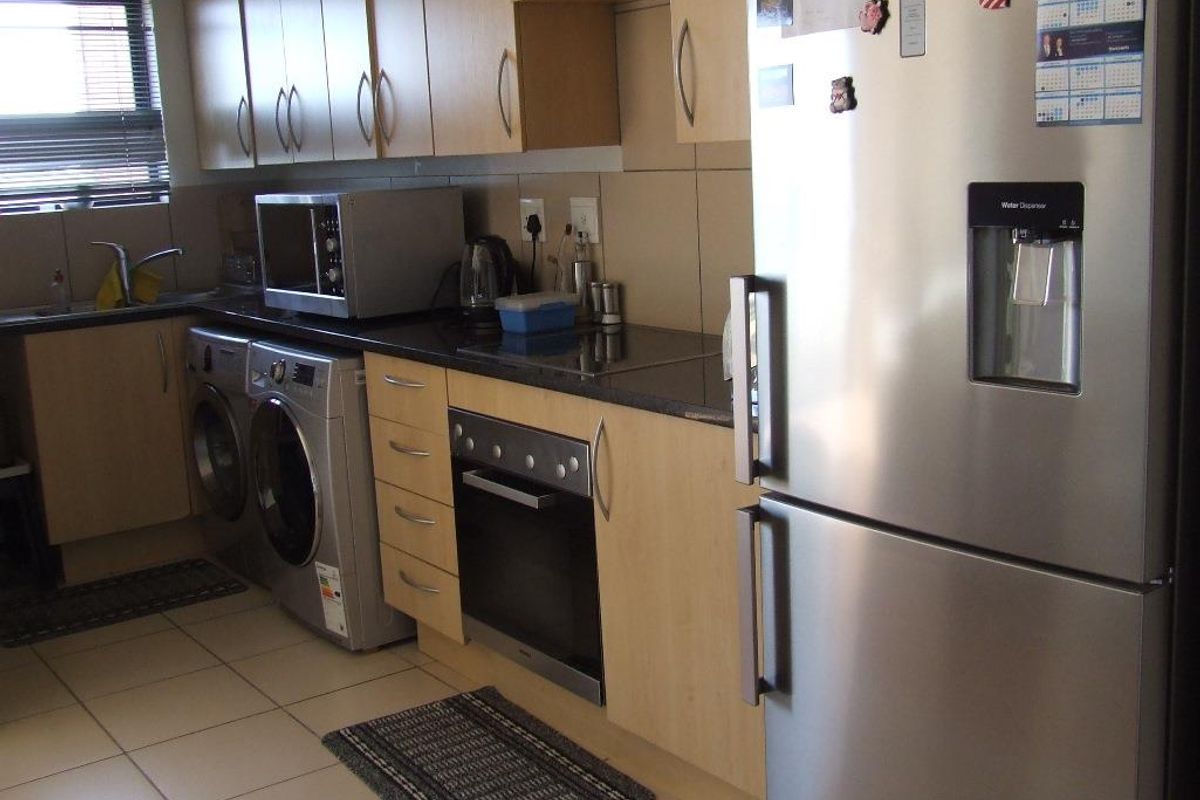 2 Bedroom 2 Bathroom modern 1st floor Apartment for sale in beautiful Golf Estate - Photo 5