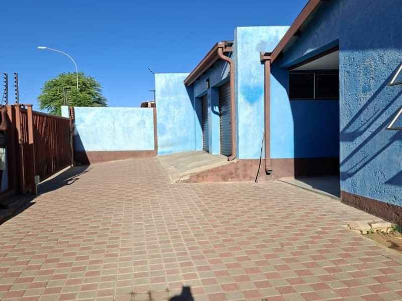 FOR SALE: 3 bedrooms house for sale in Okahandja,Vedderstal, Selling price N$1250,000 cost excluded, Erf size  640 m2 - Photo 7