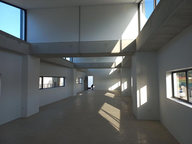 Brand new first floor offices or retail - Personalise this space! - Photo 7