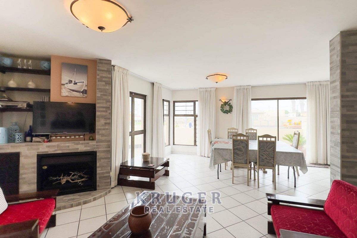 TOWNHOUSE FOR SALE | SWAKOPMUND – TOWN CENTRE - Photo 5