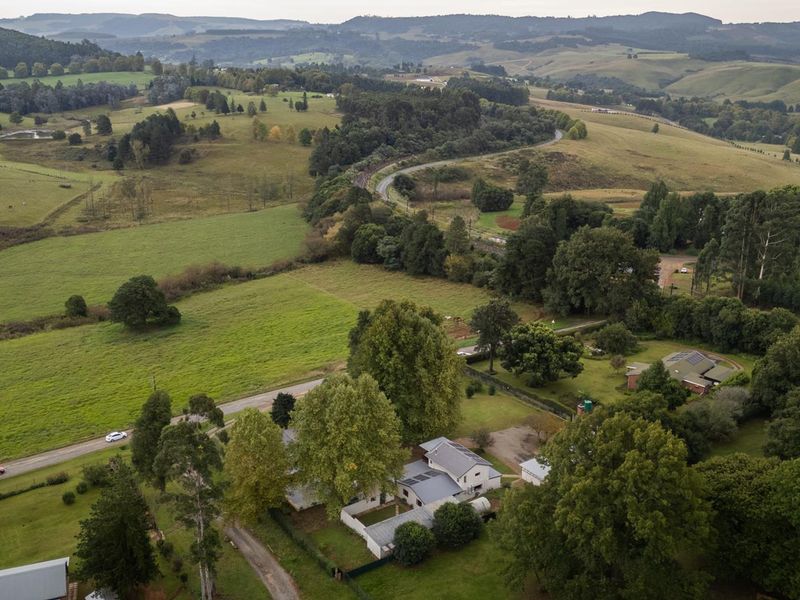 OFF-GRID BALGOWAN SMALLHOLDING WITH MULTIPLE INCOME STREAMS IN THE KZN MIDLANDS - Photo 2