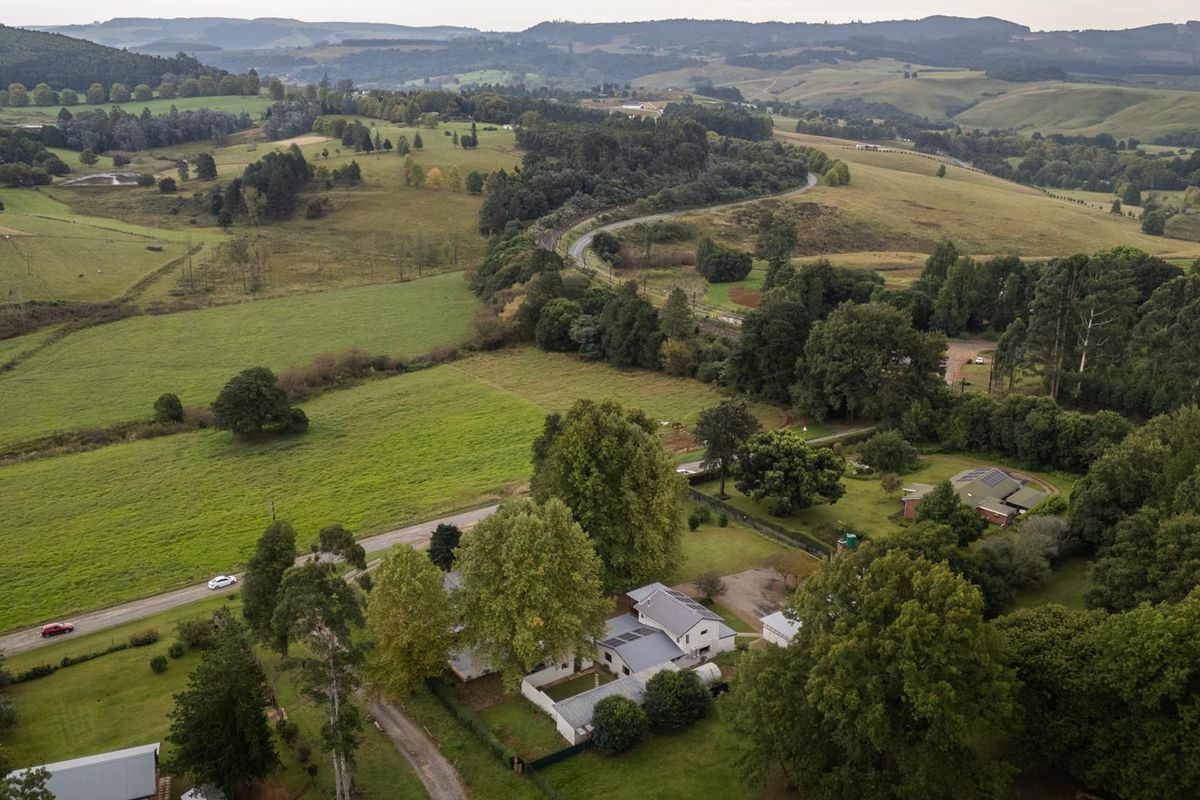 OFF-GRID BALGOWAN SMALLHOLDING WITH MULTIPLE INCOME STREAMS IN THE KZN MIDLANDS - Photo 2