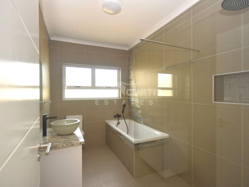 Nice family house - Photo 9