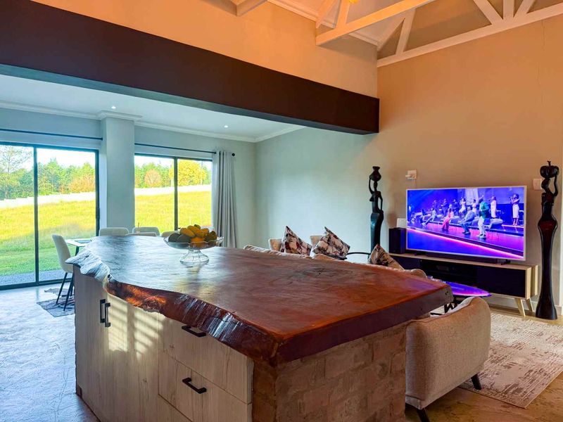 Move-In Ready Home with Modern Charm, Hilton - Photo 9