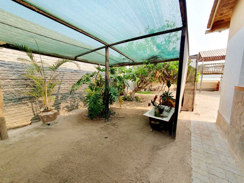 This property is centrally situated and walking distance to all amenities and the sea. - Photo 8