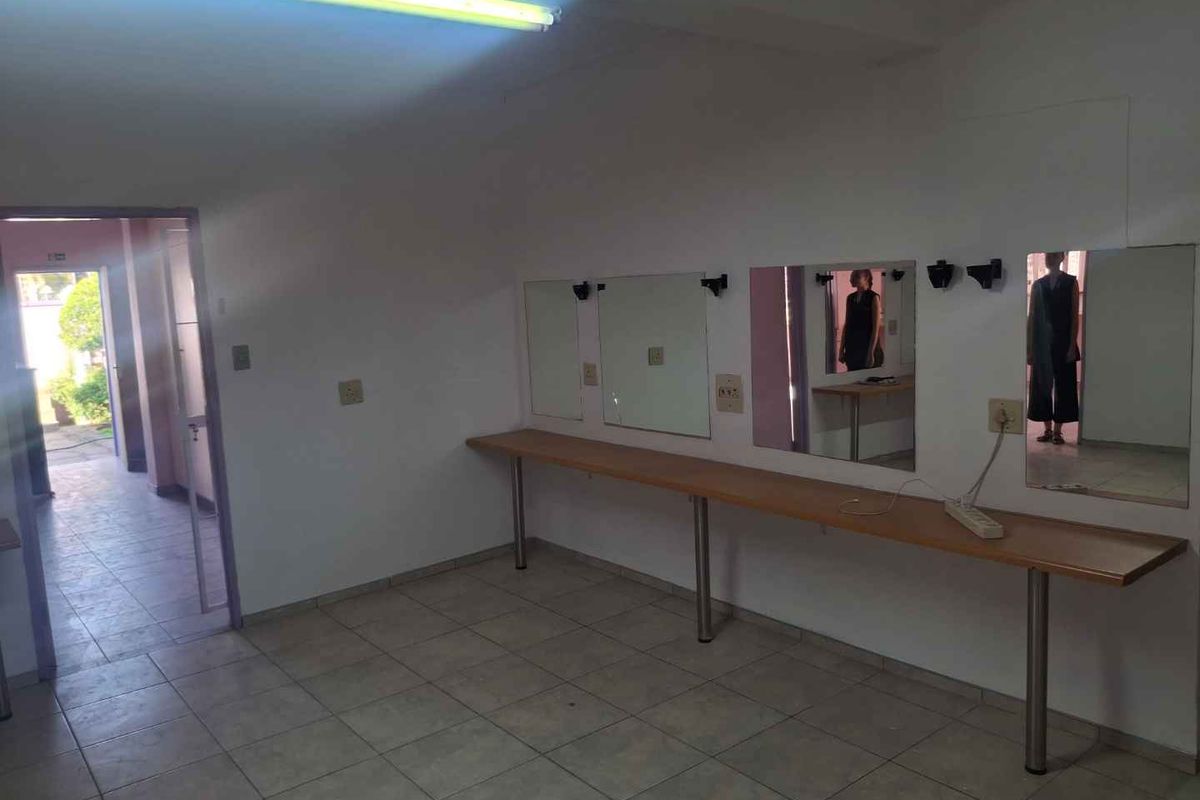 Office/Training Center/Medical consultation - Photo 5