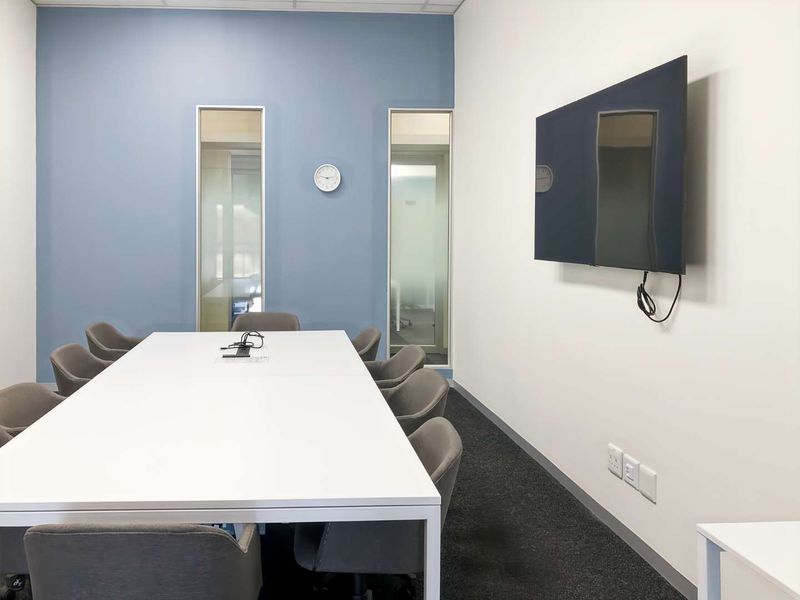 Flexible coworking memberships in HQ The Village Mall - Photo 4