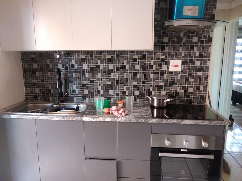 Family Home Vosloorus - R 920 000 - Photo 8