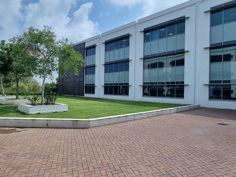 4 542m2 Waterfall City Midrand Office Block For Sale - Photo 8