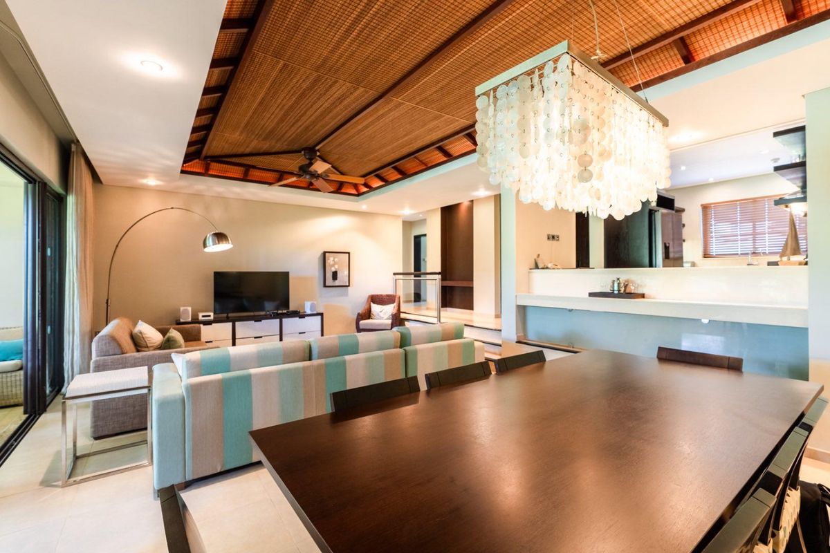 Turnkey Living. Trophy Investment. - Photo 4