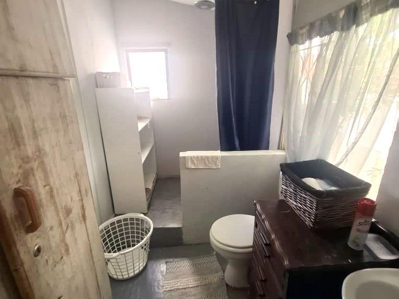 Property Perfect for an Extended Family or to be used as a Guesthouse or Air B&B - Photo 6