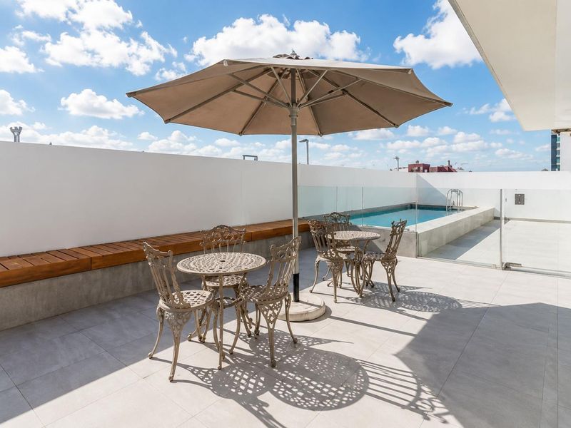 Studio Apartment with Iconic Mountain Views – For Sale | 1 on Albert, Woodstock, Cape Town - Photo 3