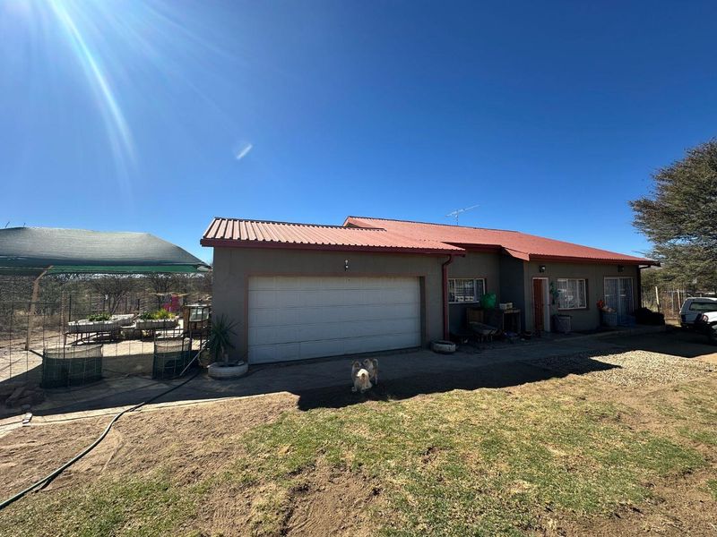 3 Bedroom House For Sale in Brakwater - Photo 4