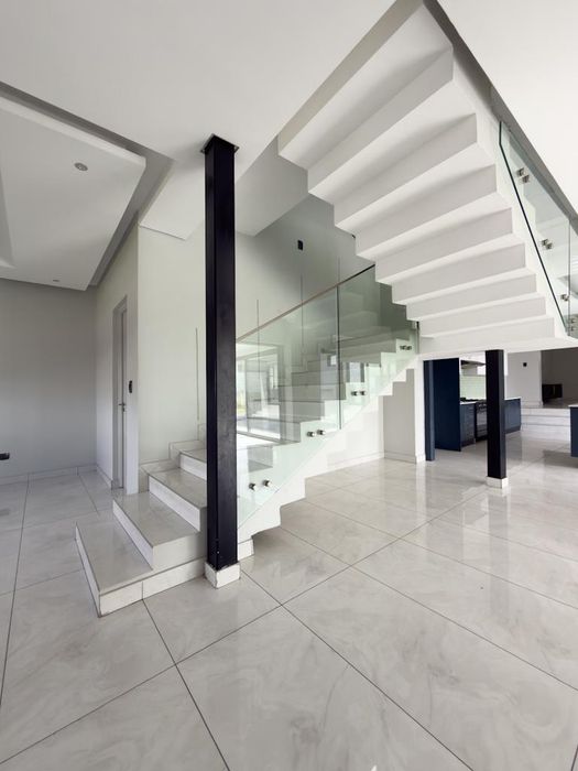 Property #2477570, House For Sale in Midstream Ridge