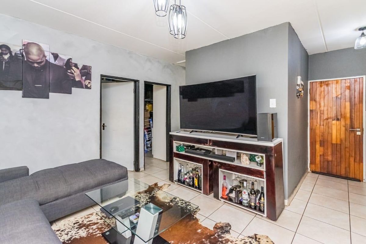 Beautiful ground floor apartment for sale - Photo 3