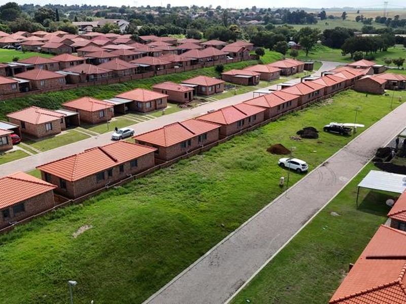 41 SERVICED ERVEN FOR DEVELOPMENT - Photo 10