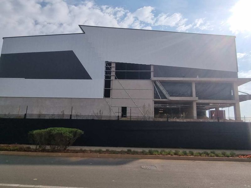Sections S5 & S3 | Premium Logistics Campus To Let in Jet Park – 17,930m2 - Photo 3