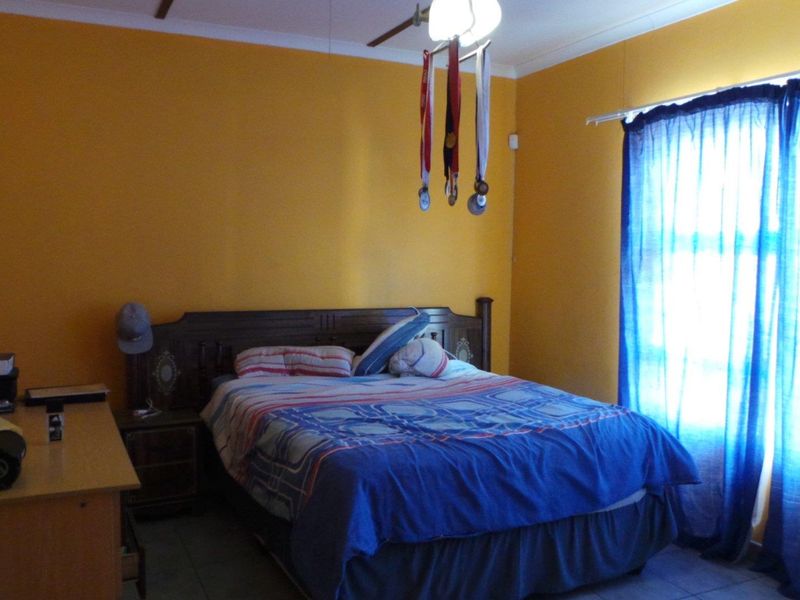 For the larger Family home with lots of space! - Photo 5