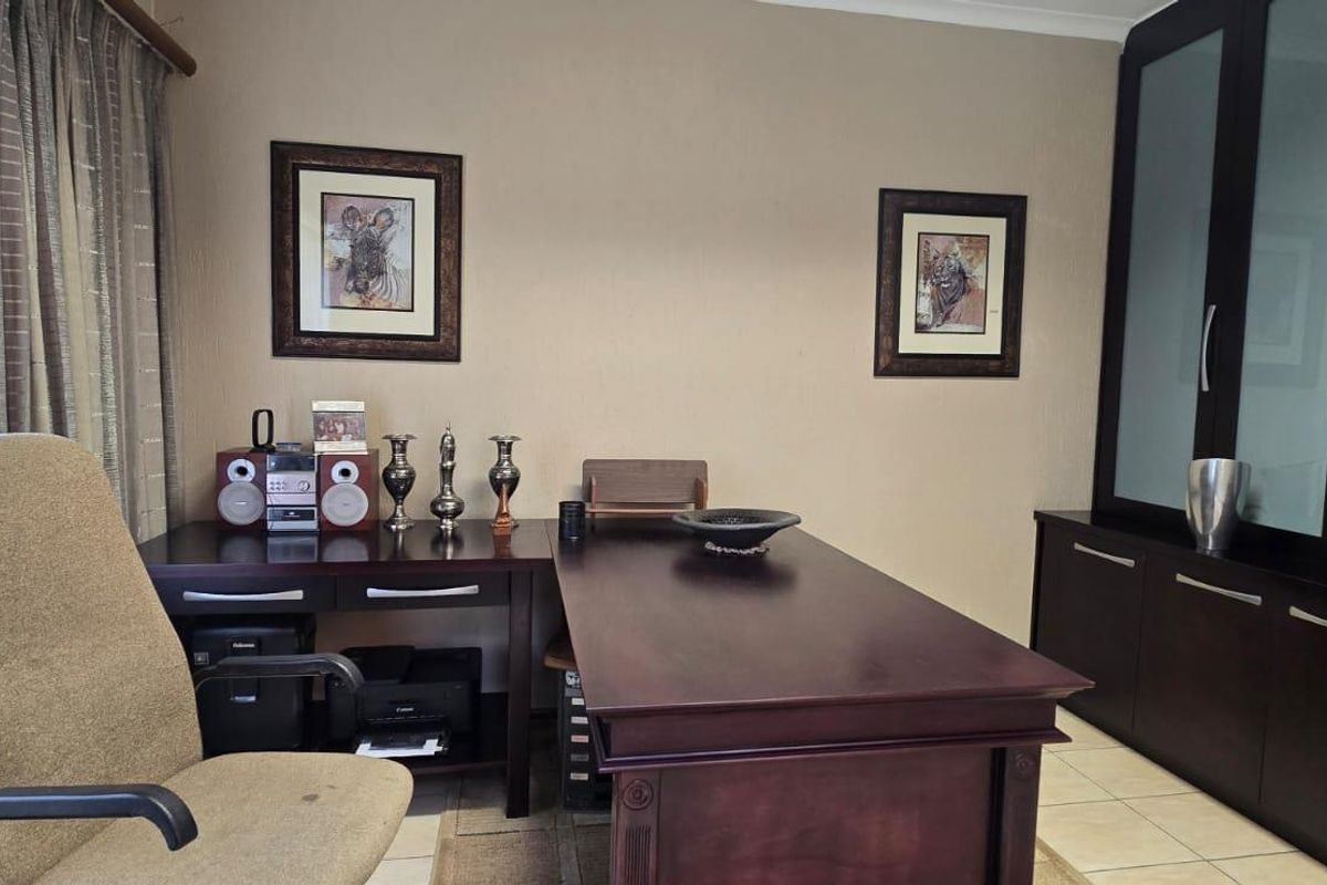 A Statement of Luxury and Comfort - Photo 5