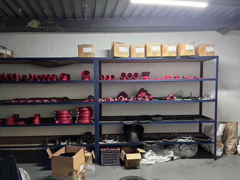 Prime Montague Gardens Warehouses: Spacious & Versatile - Photo 6