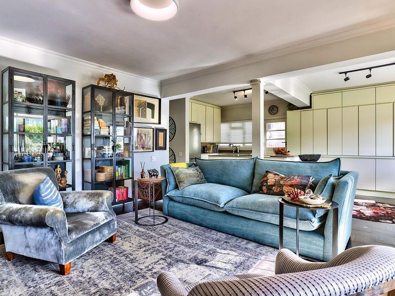 Stylish One-Bedroom Apartment with Garage & Parking | Walk to Saunders Beach - Photo 4