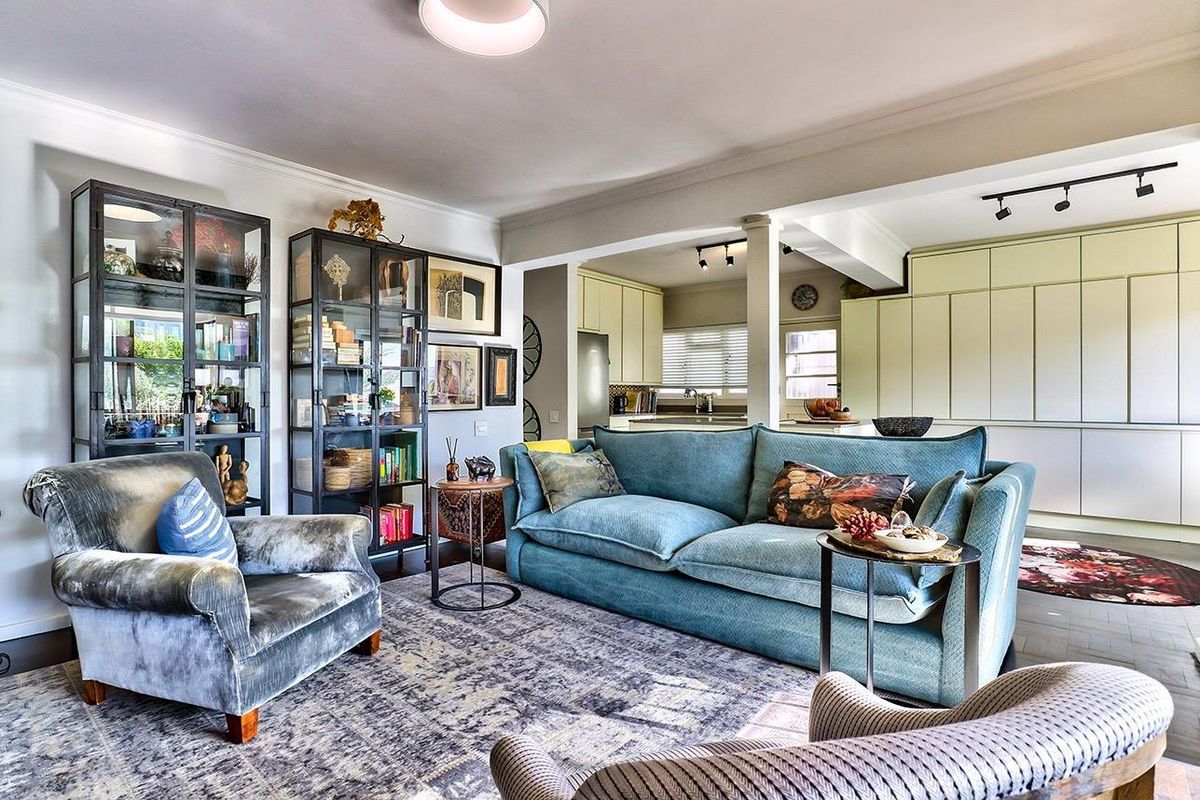 Stylish One-Bedroom Apartment with Garage & Parking | Walk to Saunders Beach - Photo 4